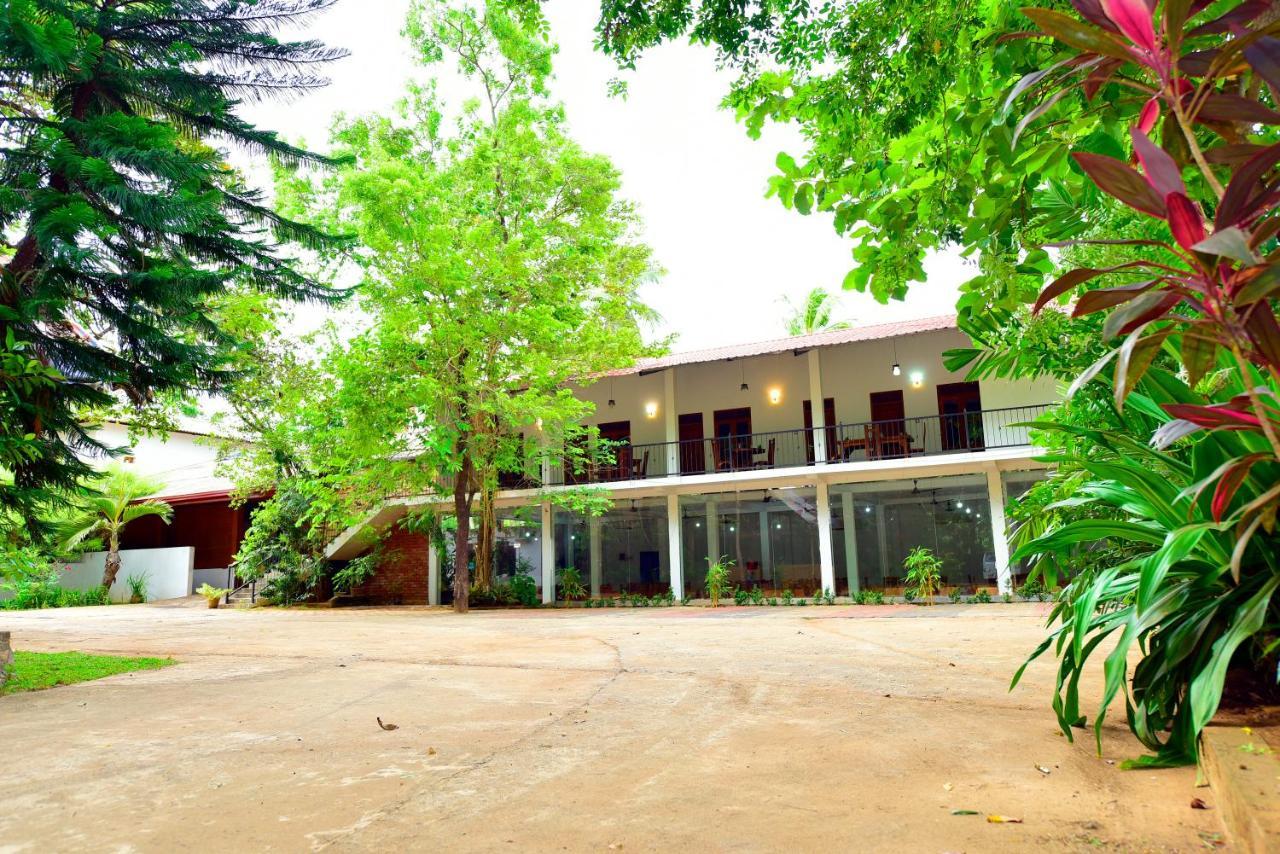 Ariya Rest & Ayurveda Spa Polonnaruwa Exterior foto